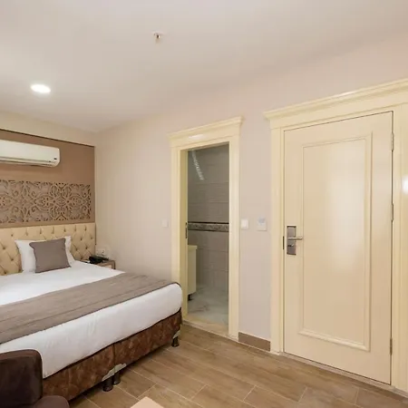 Taksim Peri Hotell 2*