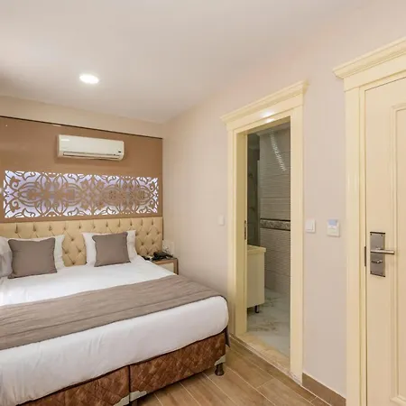 塔克西姆佩里套房公寓式酒店 伊斯坦布尔