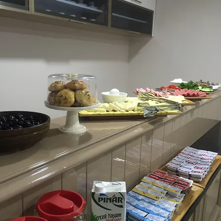 塔克西姆佩里套房公寓式酒店