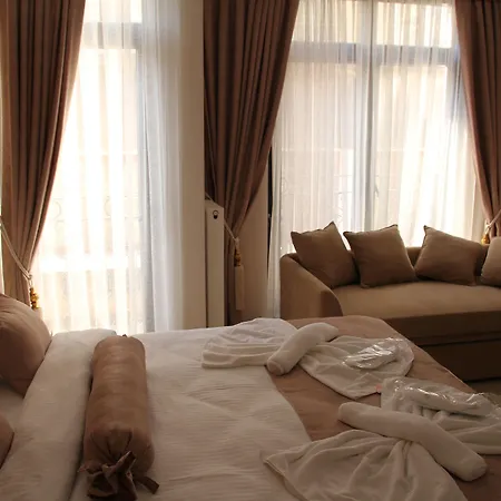 Taksim Peri Hotell 2*