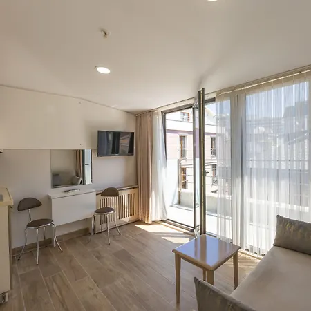 Hotel Taksim Peri