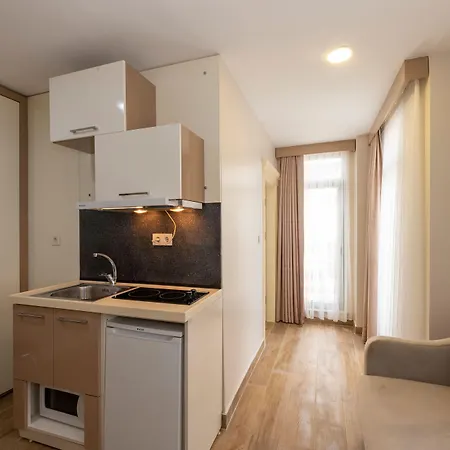 Taksim Peri Hotel 2*